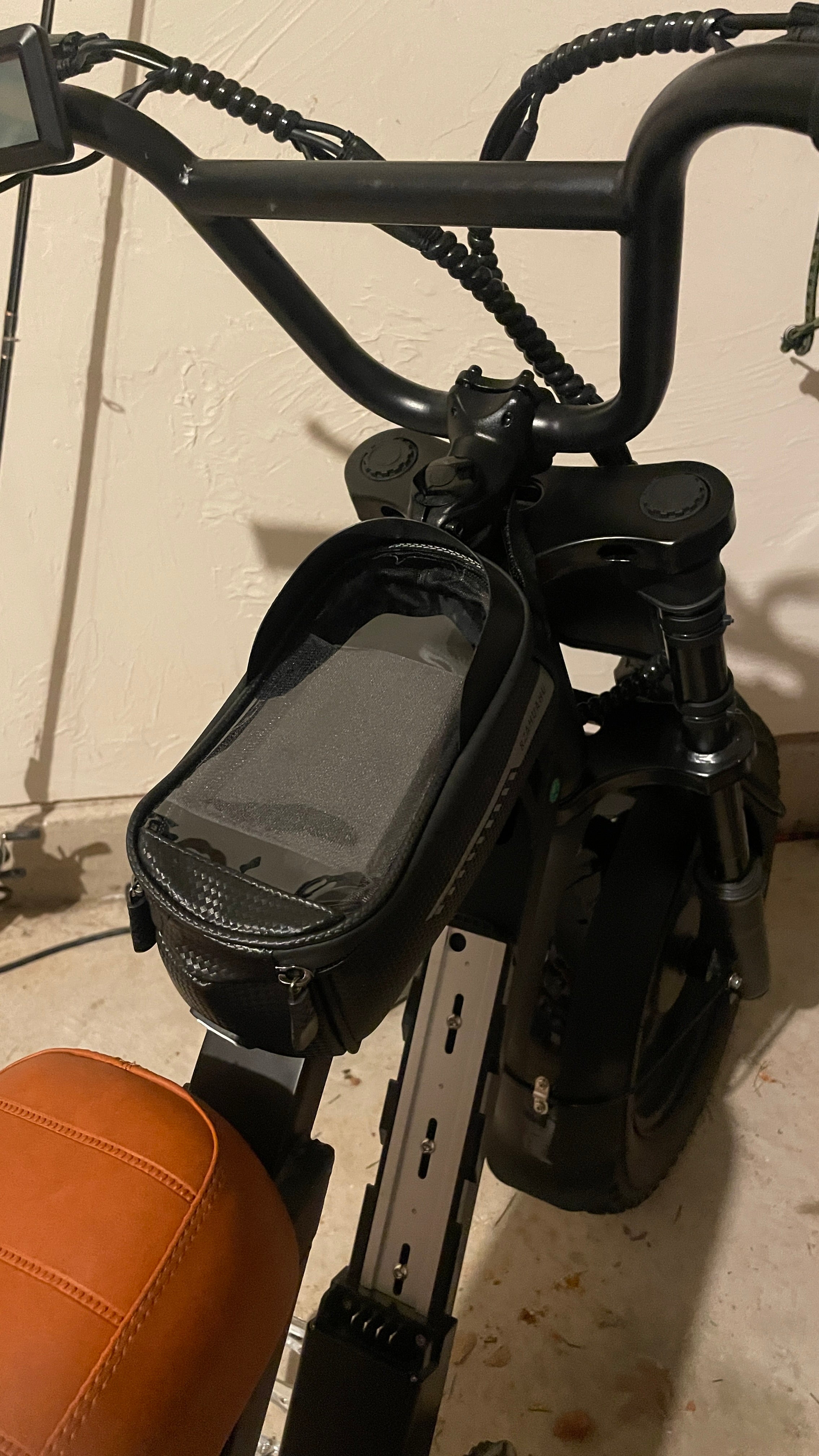 Black bike front frame bag